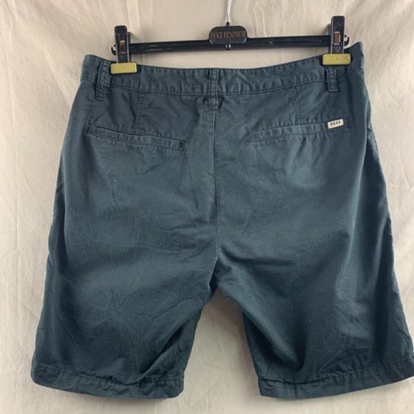 Reef Mens Blue Shorts size 32 Flat Front Pockets - Picture 2 of 4